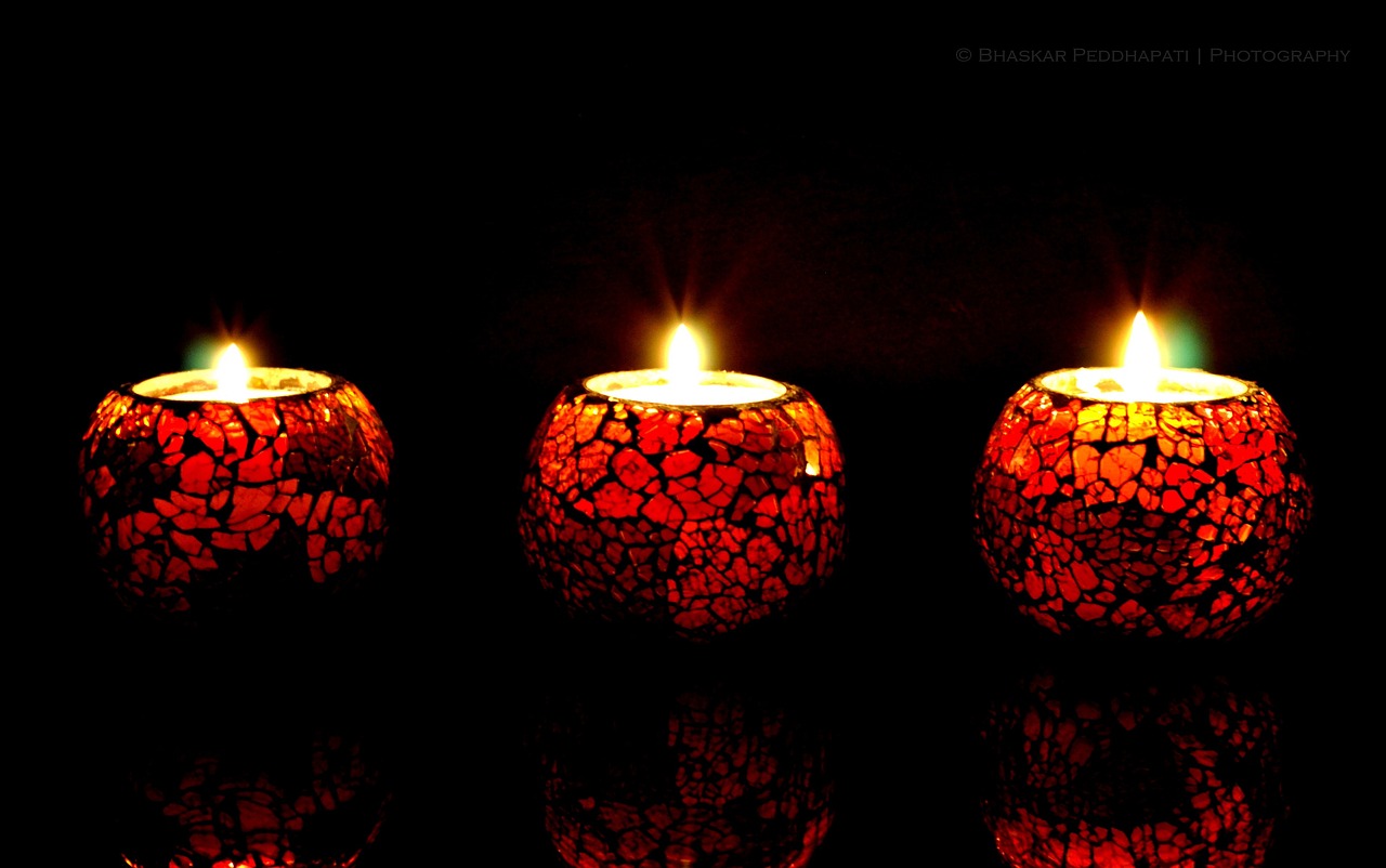 Candles have the power to transform any space, creating a warm atmosphere, adding personality through scent, and turning everyday moments into something special. For over 30 years, Candles Direct has been a trusted name in the UK, offering a vast range of candles and accessories to suit every mood, style, and occasion. Whether you’re searching for best-selling Yankee Candle classics, the crackling charm of WoodWick, or modern brands like P.F. Candle Co., Candles Direct is the go-to destination for quality and value.