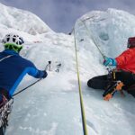 Wer ständig zwischen Felswänden und Waldwegen unterwegs ist, muss sich auf zuverlässige Outdoor-Ausrüstung verlassen. VerticalExtreme weiß, dass jede Klettertour, jede Wanderung und jede Schneetour ihre eigenen Anforderungen mit sich bringt. Deshalb vermittelt das kuratierte Produktsortiment weniger den Eindruck eines typischen Einzelhandelserlebnisses, sondern vielmehr den Eindruck eines Ausrüstungspartners, der die Bedürfnisse echter Bergsteiger versteht. Ob du einen Boulder-Wochenendtrip planst oder dich für eine Wintertour in den Alpen ausrüstest – dieser Testbericht zeigt dir, was VerticalExtreme zur ersten Wahl für Abenteurer macht, die Funktionalität, Qualität und Leistung erwarten – jedes Mal.