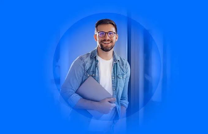 Świat cyberbezpieczeństwa ewoluuje szybko, a każdy użytkownik ma inne wymagania dotyczące ochrony swoich danych. Studenci potrzebują innego rozwiązania niż przedsiębiorcy, a rodziny wymagają funkcji kontroli rodzicielskiej. Dlatego właśnie istnieje wiele opcji i wariantów do wyboru, które dostosowują się do różnych budżetów i potrzeb. Bitdefender od lat dostosowuje swoje produkty do wymagań różnych grup użytkowników, oferując pakiety dla każdego.